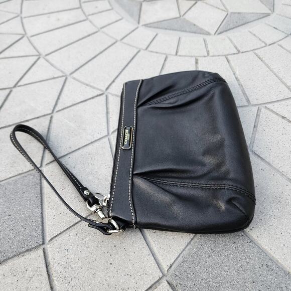 Coach 1941 SOHO Pleated Leather Zip Clutch Wristlet - Picture 11 of 13